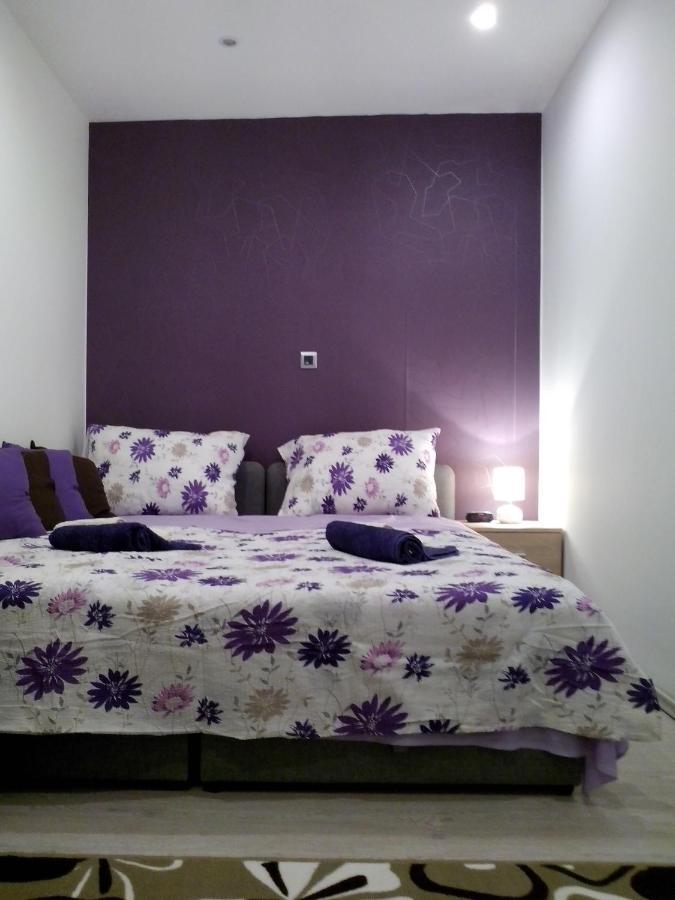 Apartamento Purple & Apple Green Split Exterior foto