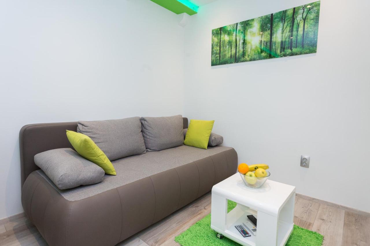Apartamento Purple & Apple Green Split Exterior foto