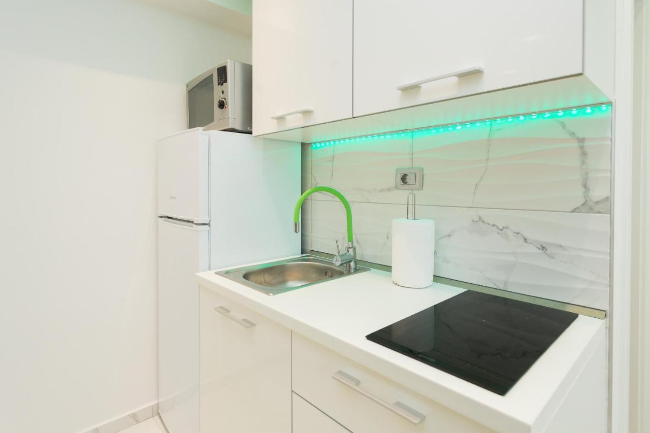 Apartamento Purple & Apple Green Split Exterior foto