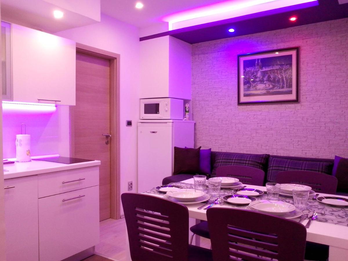 Apartamento Purple & Apple Green Split Exterior foto